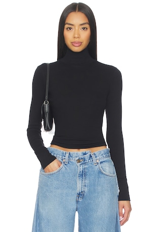 Hayden Turtleneck Top perfectwhitetee