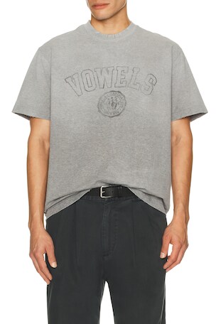 T-SHIRT FADED COLLEGIATE vowels